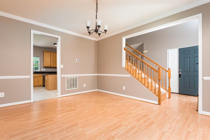 Dining room - 15121 Toccoa Ct