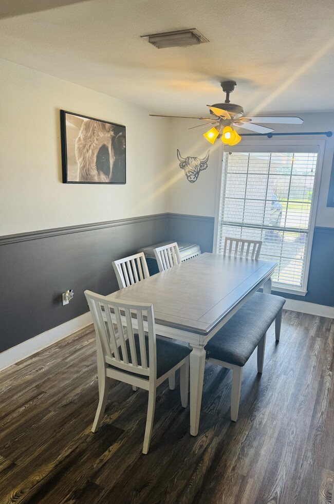 Building Photo - 23988 Raynagua Blvd