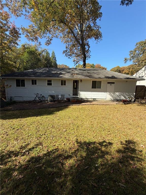 Building Photo - 2961 Parkridge Dr NE