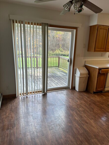 Building Photo - 454 Gregory Hollow Rd