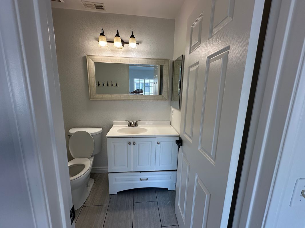 Building Photo - 14078 Lemoli Way