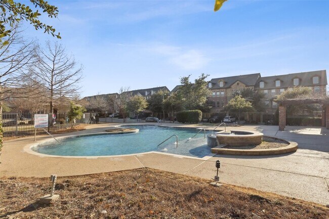 Building Photo - 1506 Biltmore Ln