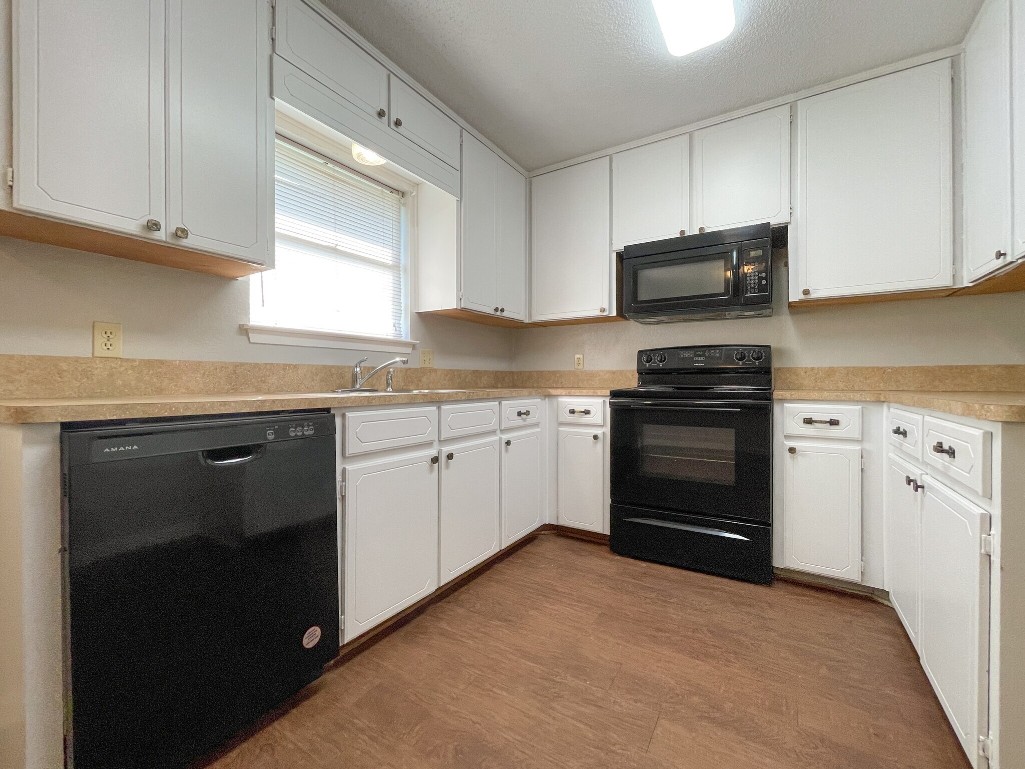 Building Photo - 3122 McFerrin Ave