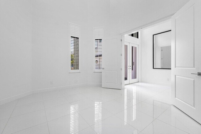 Building Photo - 6990 NW 27th Ave