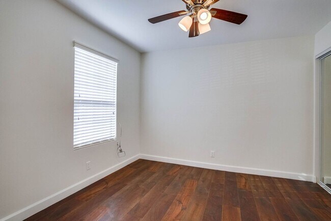 Building Photo - $99 Move In Special! (OAC) Stunning 3Bd/2B...
