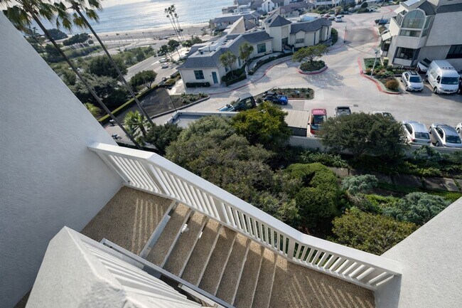 Building Photo - Top-Floor Oceanview Studio with Private Balcony - Redondo Beach Pier in Your Backyard