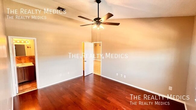 Building Photo - 6421 Undine Way