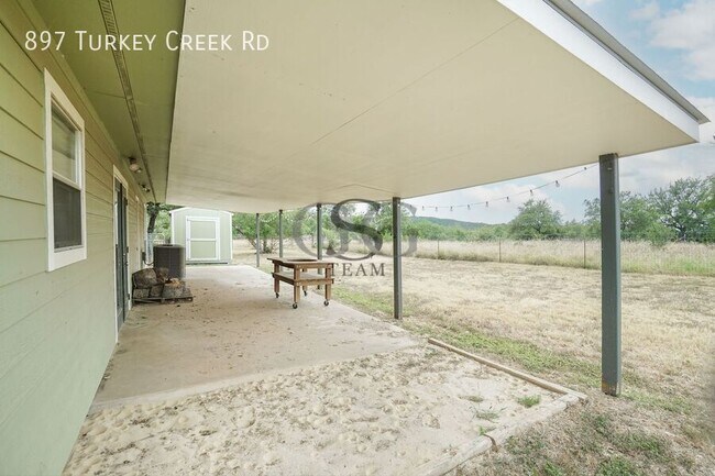 Building Photo - 897 Turkey Creek Rd