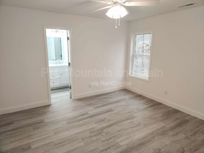 Building Photo - 177 Quinn Hill Ln