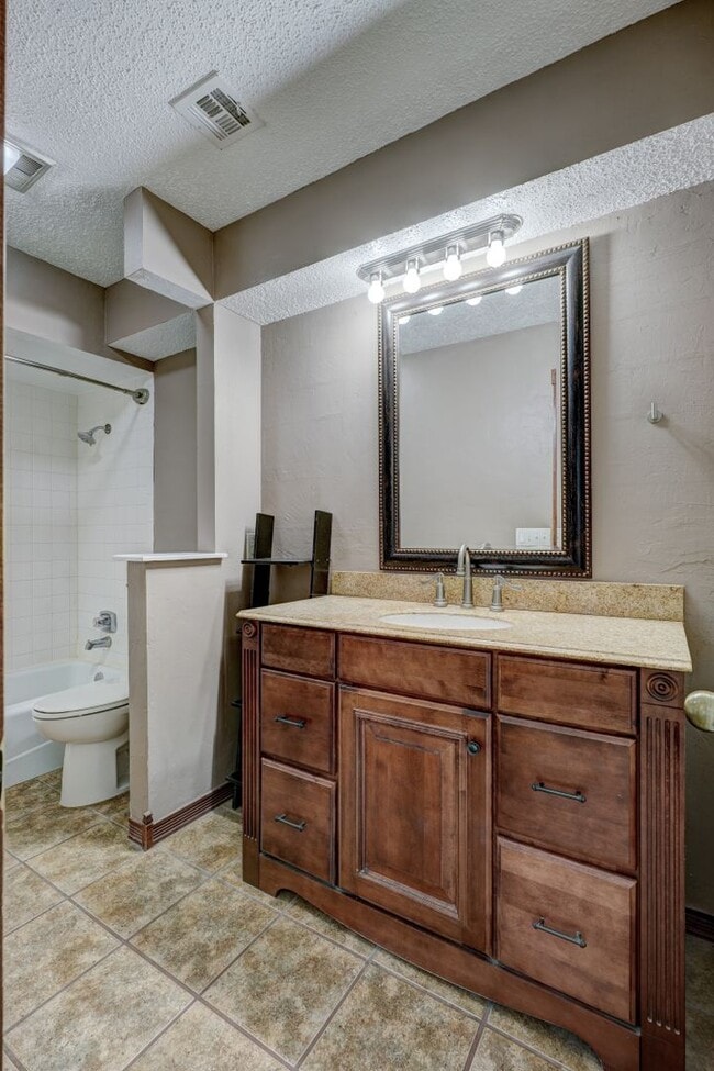 Building Photo - 13224 Marsh Ln