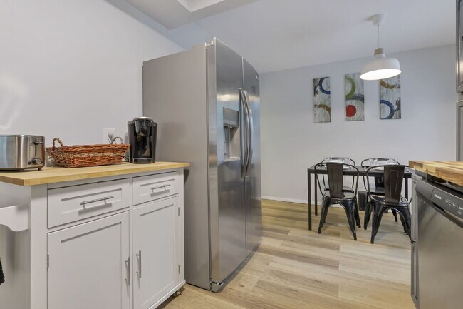 Building Photo - Beautifully Updated 3-Bedroom Home – Spacious, Modern, and Move-In Ready!