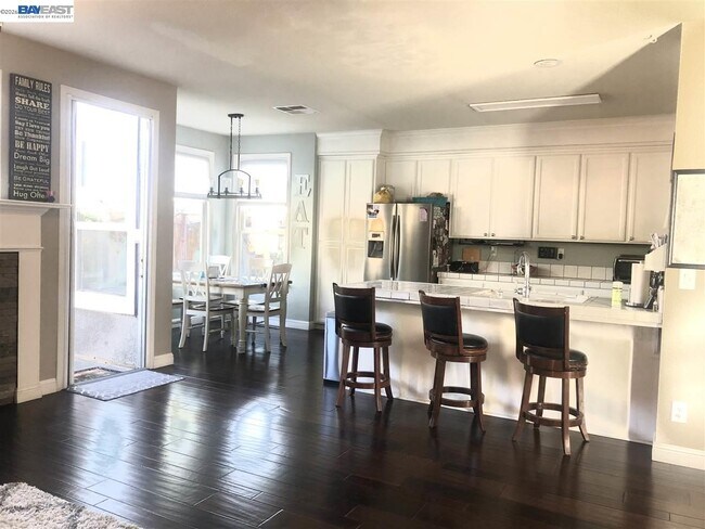Building Photo - 1154 Mulberry Pl