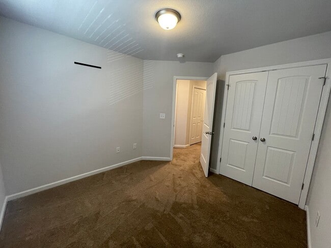 Building Photo - Grassfield Meadows