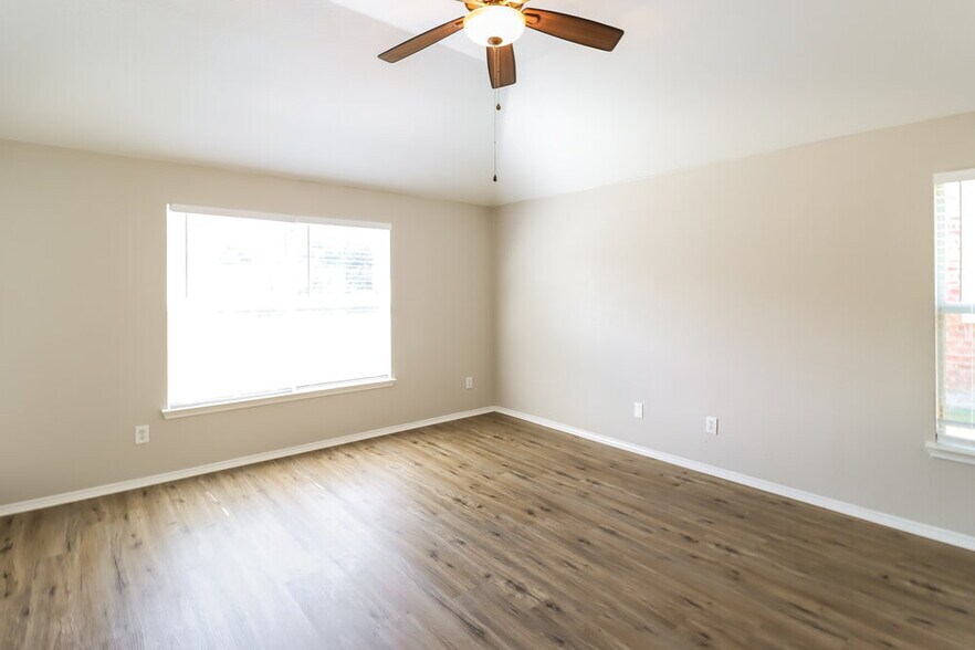 Building Photo - 1216 Sandpiper Dr