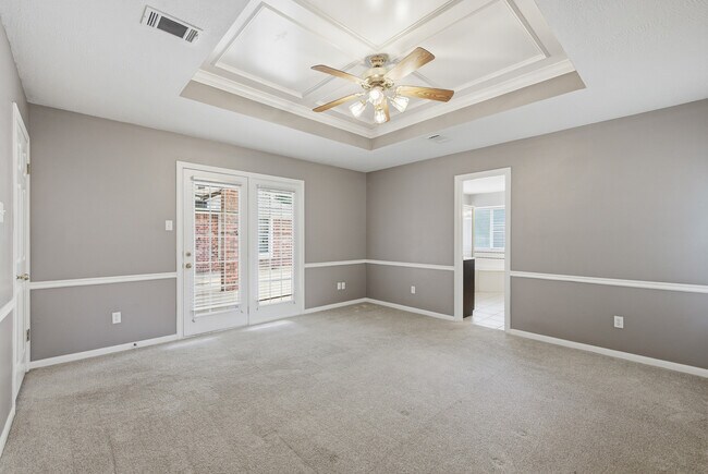 Building Photo - 905 Winged Foot Dr
