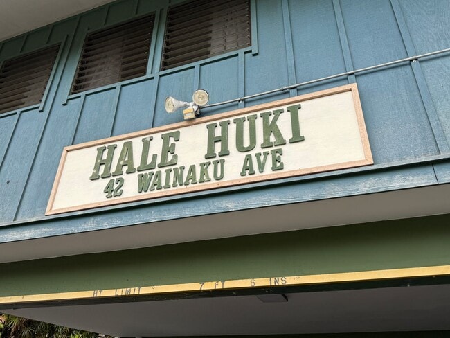 Building Photo - 3BR/2.5BA Condo in Wainaku - Hale Huki