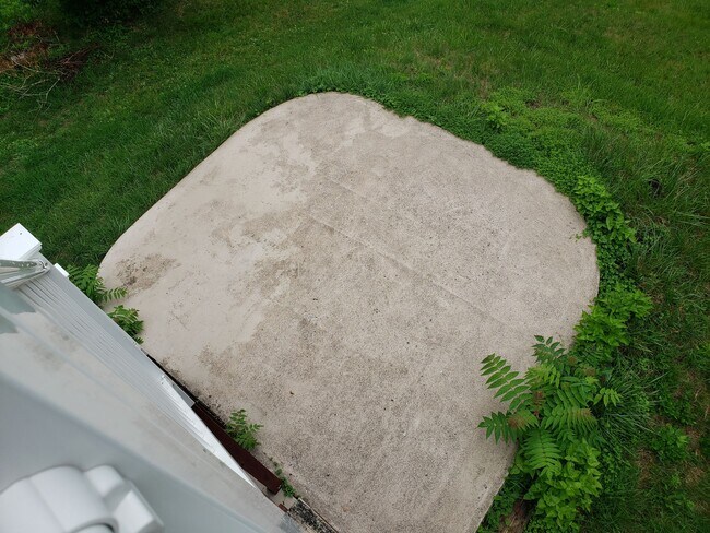 Building Photo - 2120 Mahantongo St