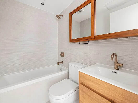 Building Photo - 42 Rochester Ave