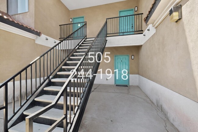 Primary Photo - 1121 Meadowlark Way SE