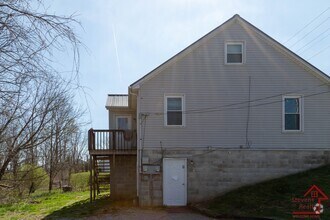 Building Photo - 1827 W Broad St