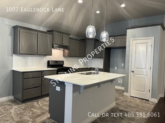 Building Photo - 1007 Eaglerock Ln