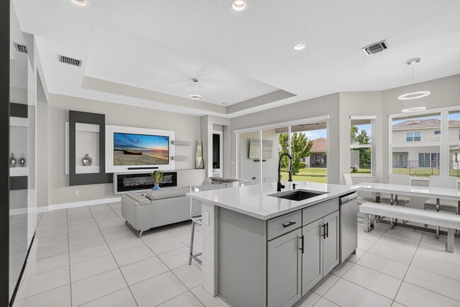 Building Photo - 16293 Melogold Dr