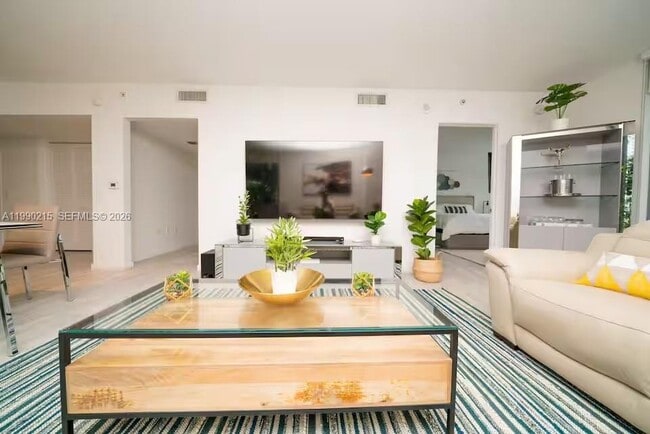 Building Photo - 31 SW 6th St