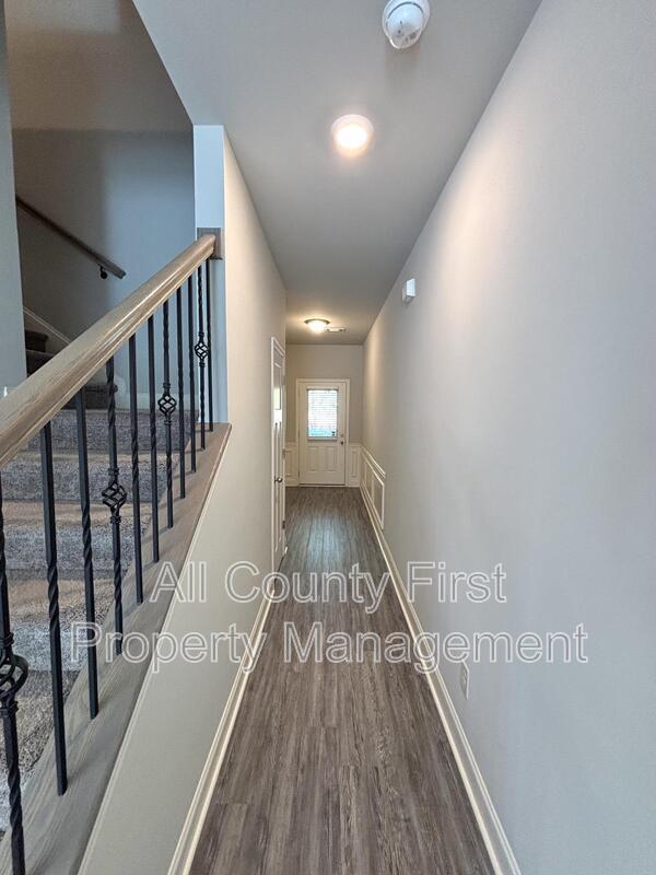 Building Photo - 1380 Sugar Glen Ct