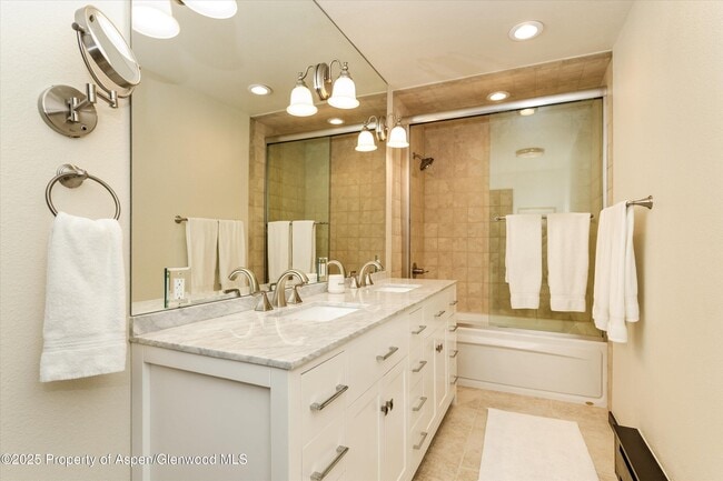 Building Photo - 39 Roaring Fork Dr