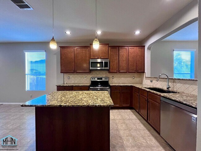 Building Photo - 3802 Mahogany Cove