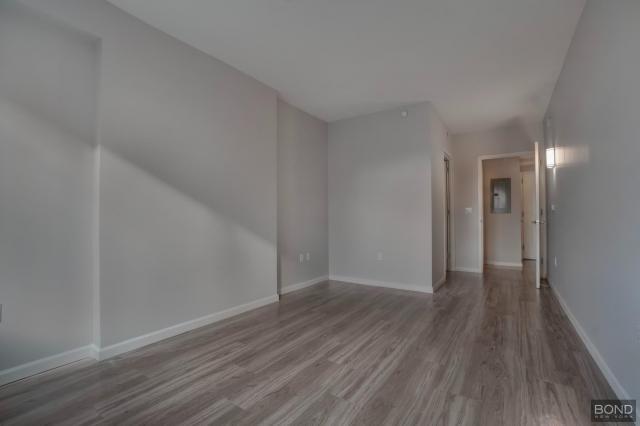 Building Photo - 1 bedroom in JAMAICA HILLS NY 11432