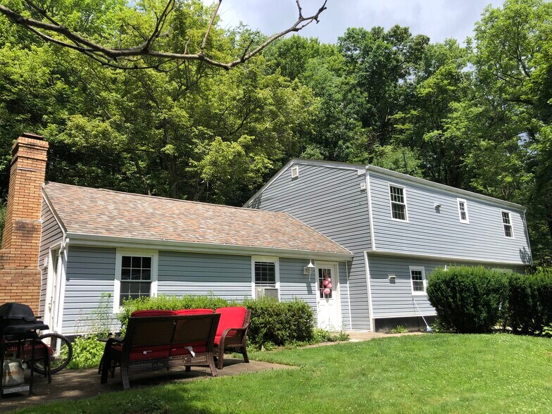 Primary Photo - 116 Hickory Hill Ln