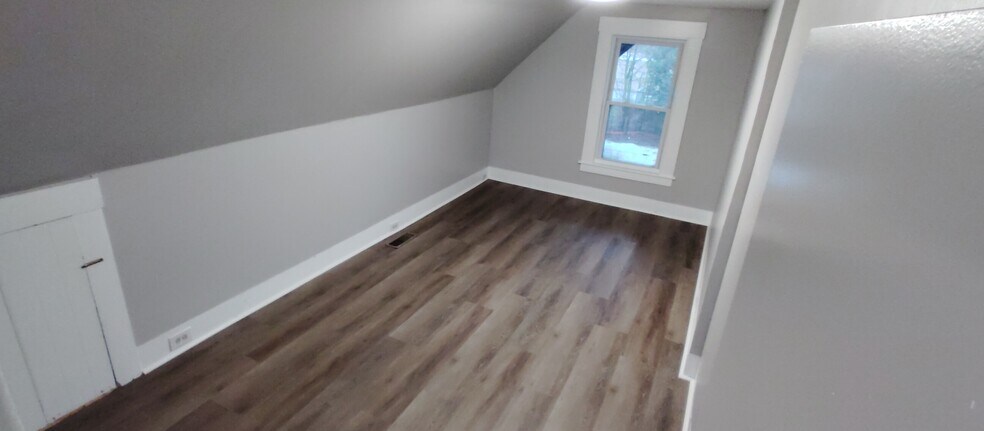 Bed3 - 87 Rumford St