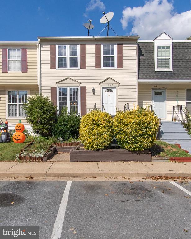 Building Photo - 1847 Dulaney Ct