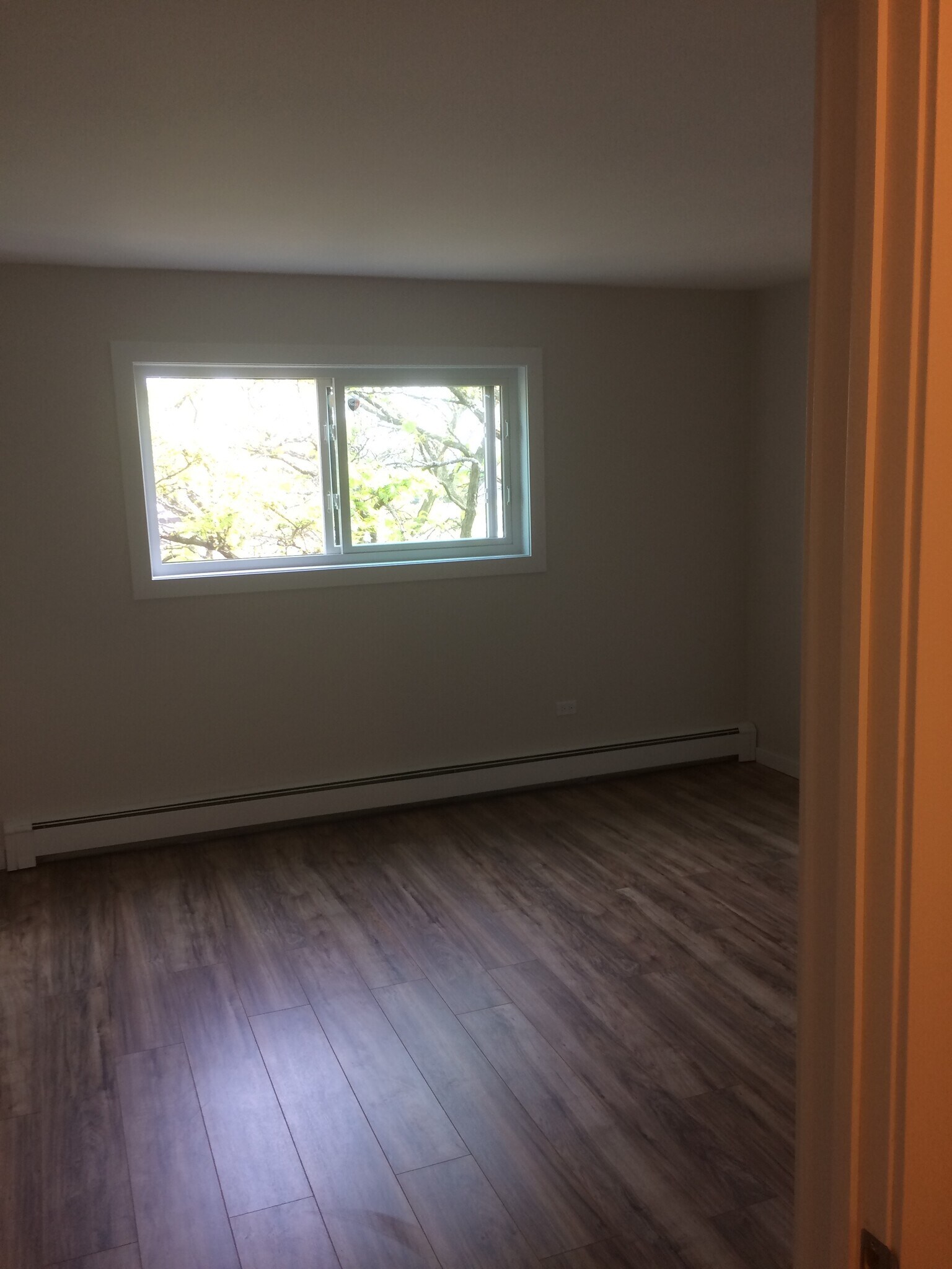 Building Photo - 8936 N Parkside Ave