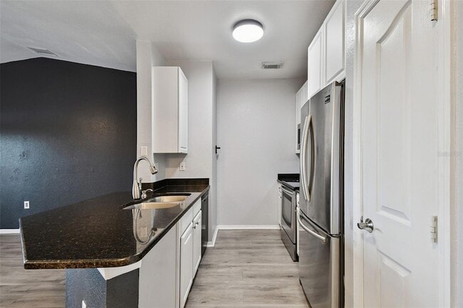 Building Photo - 5000 Culbreath Key Way