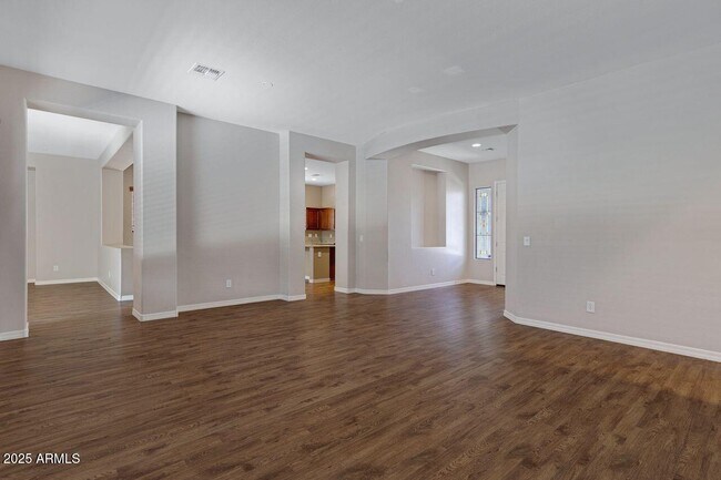 Building Photo - 2268 W River Rock Trail