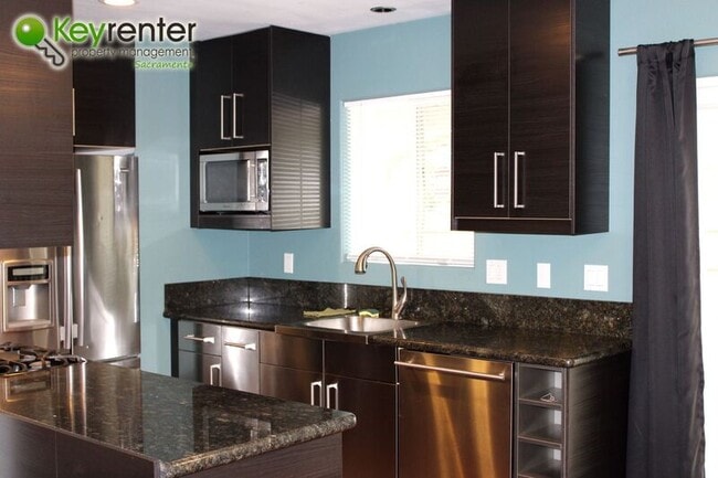 Building Photo - 6010 San Juan Ave