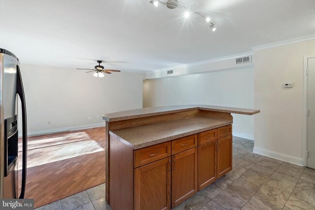 Building Photo - 107 Meadow Woods Ln