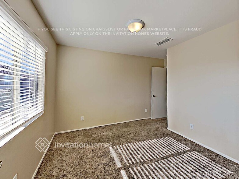 Building Photo - 4434 N 111th Ln