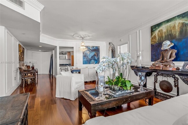 Building Photo - 400 Alton Rd