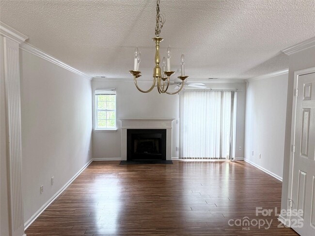 Building Photo - 609 Mountainwater Dr