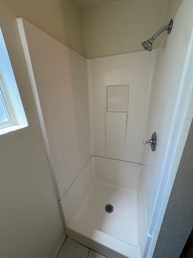 Building Photo - 4189