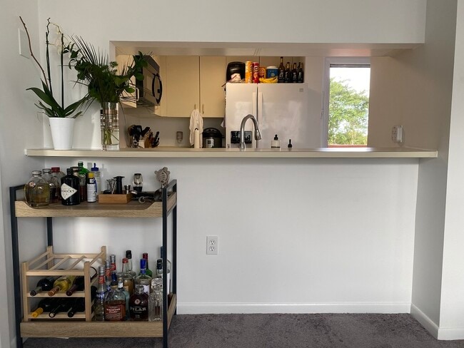 Building Photo - 2756 Day Ave