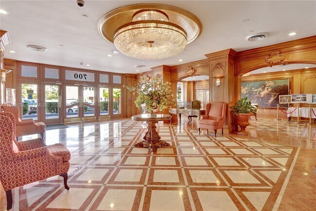 Building Photo - 700 Biltmore Way