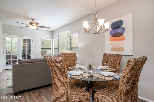 Building Photo - 6655 N Canyon Crest Dr