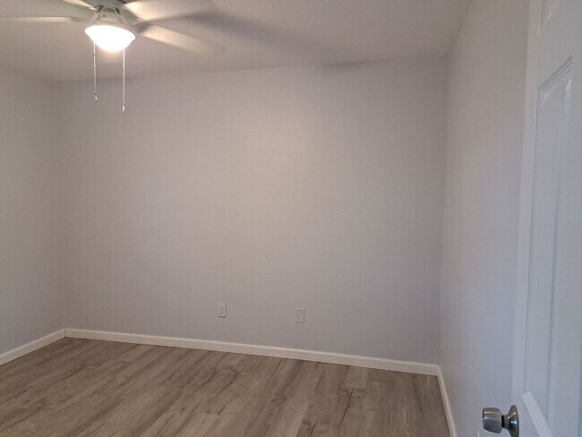 Building Photo - 4828 Grimes St