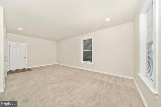 Building Photo - 3635 Stone Barn Dr