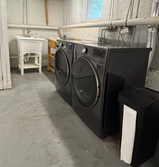 Washer & Dryer (assigned to unit) - 130 Woodlawn Ave