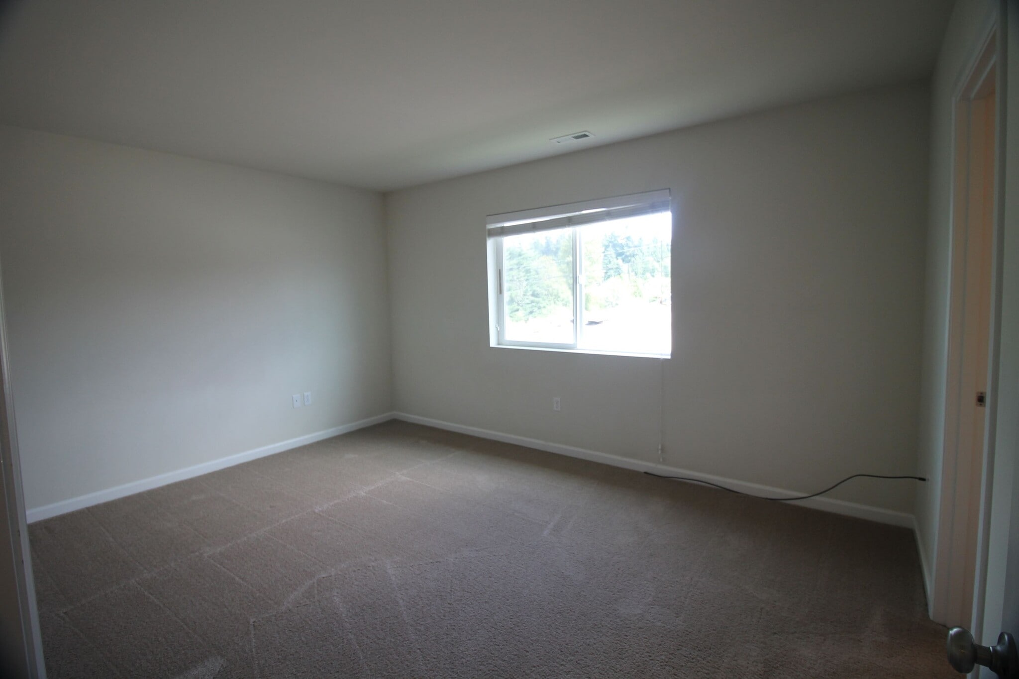 Building Photo - 3721 202nd Pl E